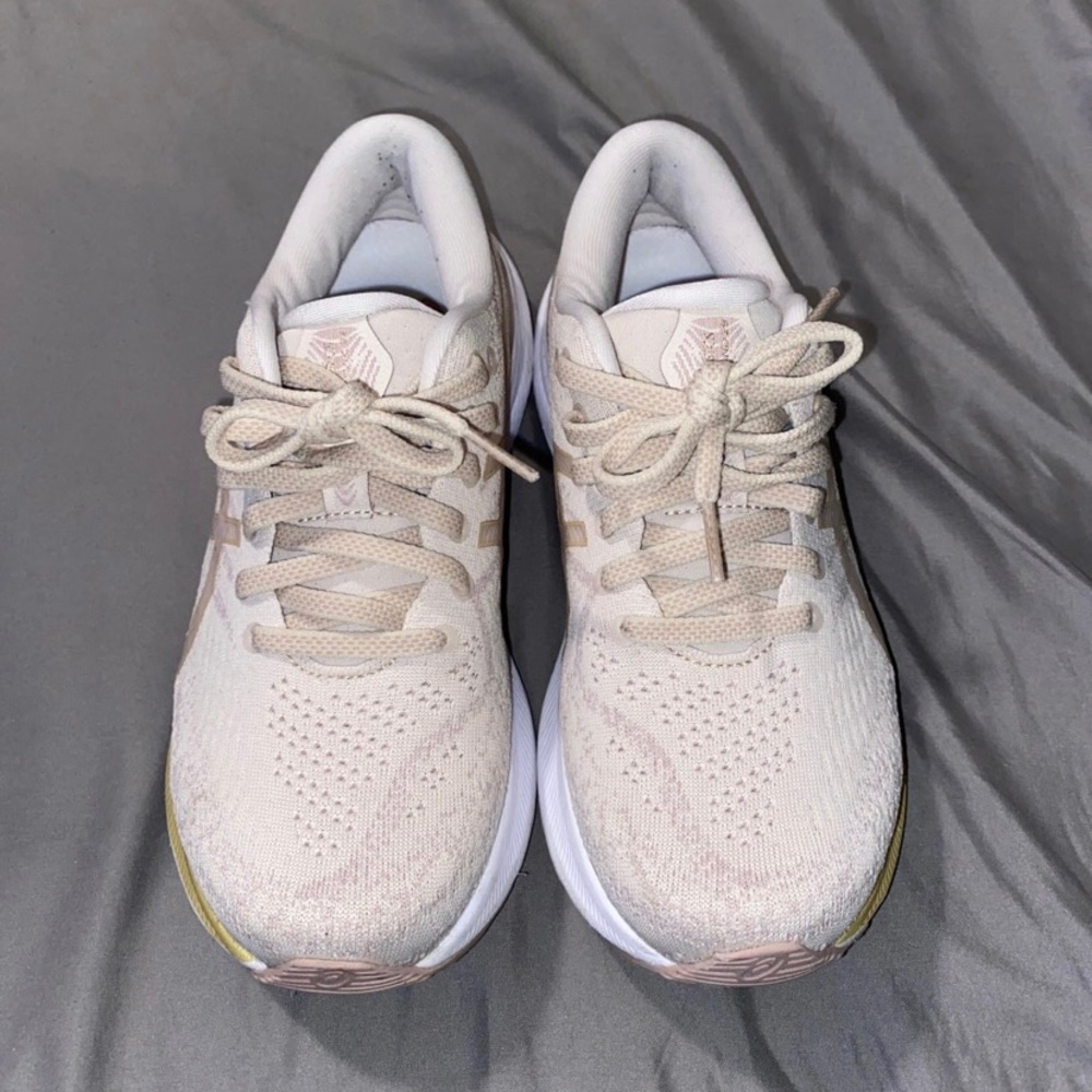 ASICS running shoes size 6.5